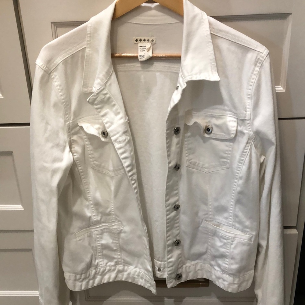 White medium weight jacket with some stretch XL